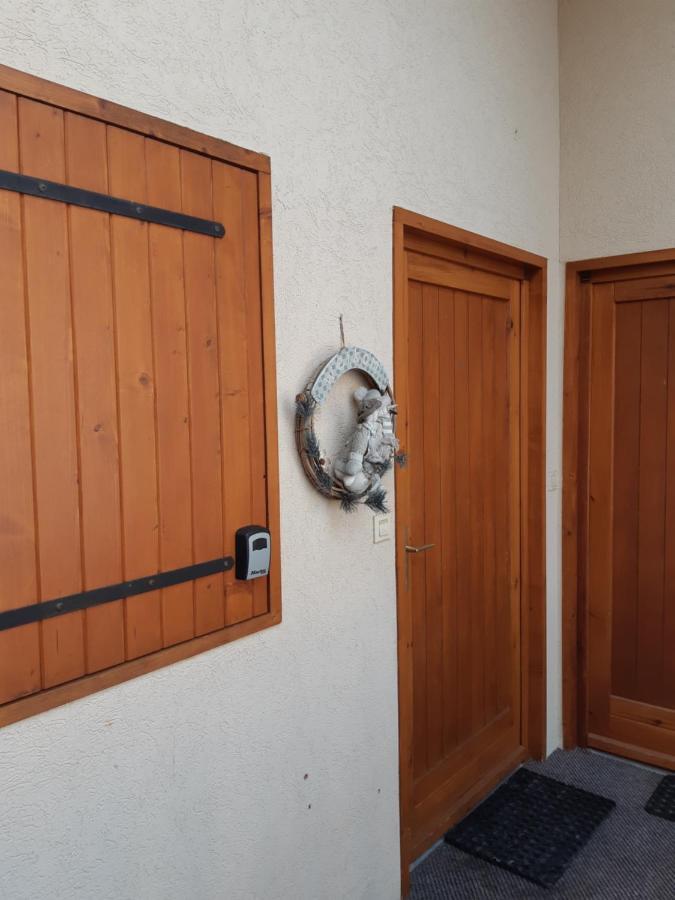 Appartement Azalee Chatel Luaran gambar